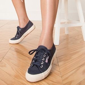 Superga 2750 Cotu Sneaker in Navy Size 8